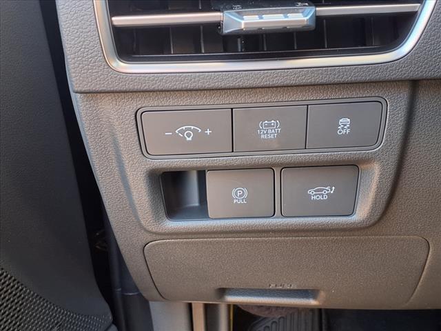 2025 Hyundai SONATA Hybrid Vehicle Photo in Peoria, IL 61615