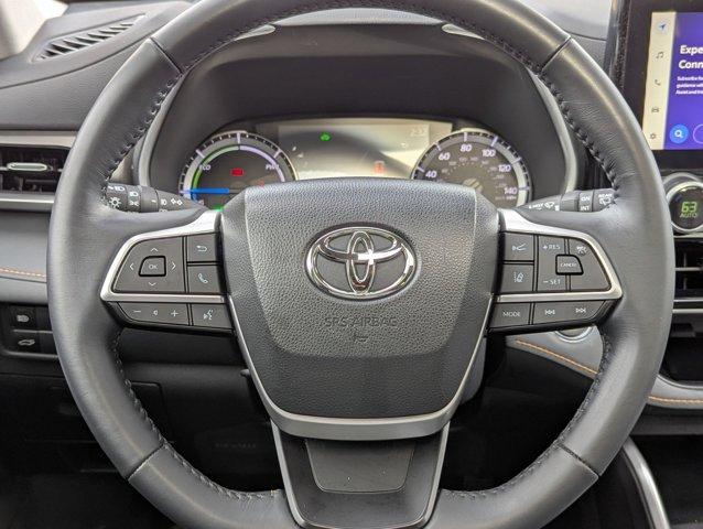 2023 Toyota Highlander Vehicle Photo in San Antonio, TX 78230