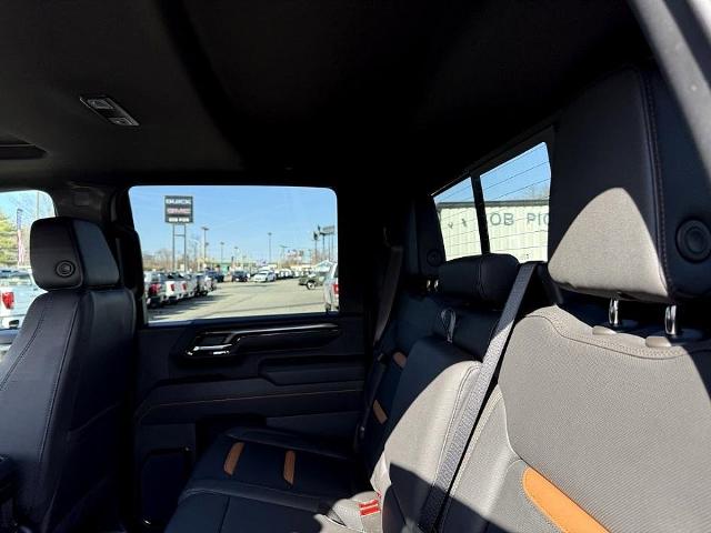 2025 GMC Sierra 3500HD Vehicle Photo in CHICOPEE, MA 01020-5001