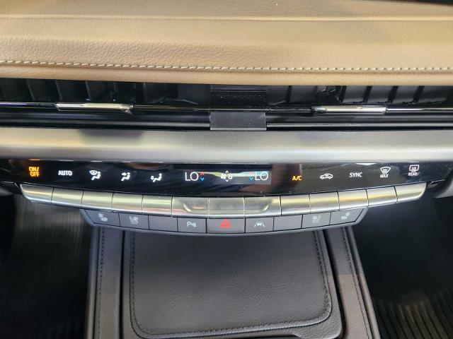 2025 Cadillac XT4 Vehicle Photo in HOUSTON, TX 77079