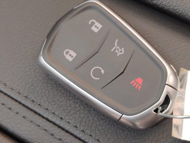 2025 Cadillac XT6 Vehicle Photo in PINEVILLE, NC 28134-8495