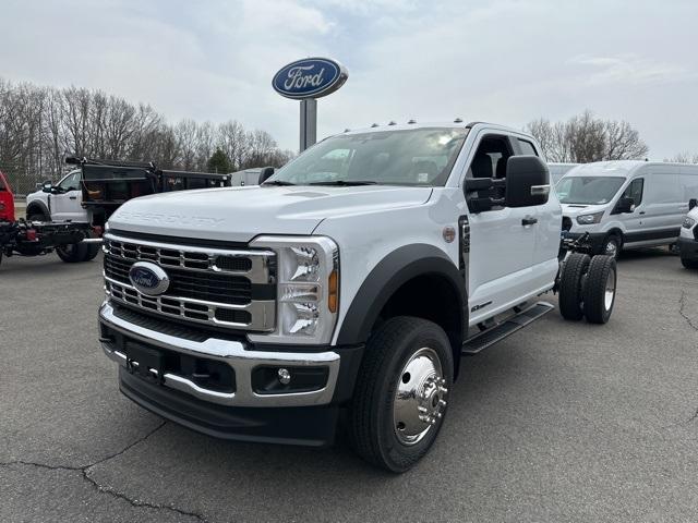 2025 Ford Super Duty F-450 DRW Vehicle Photo in Webster, MA 01570-1415