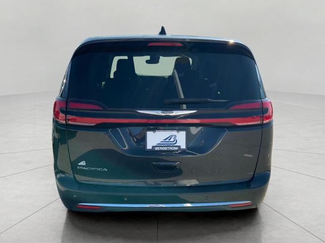 2023 Chrysler Pacifica Vehicle Photo in Kaukauna, WI 54130
