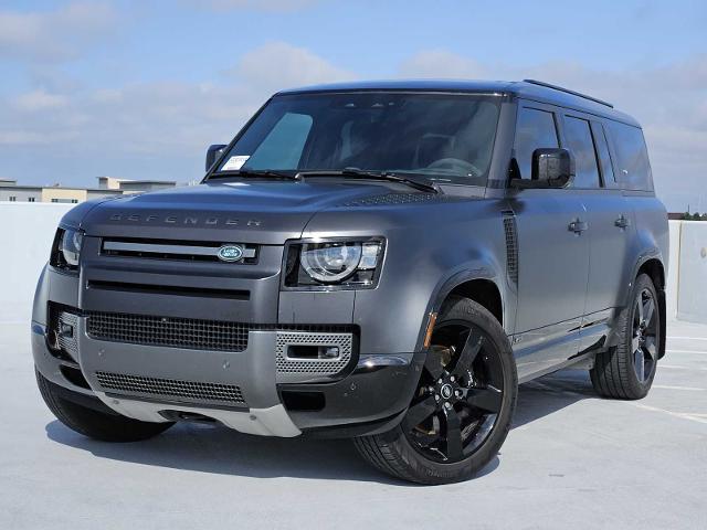 2024 Defender Vehicle Photo in AUSTIN, TX 78717