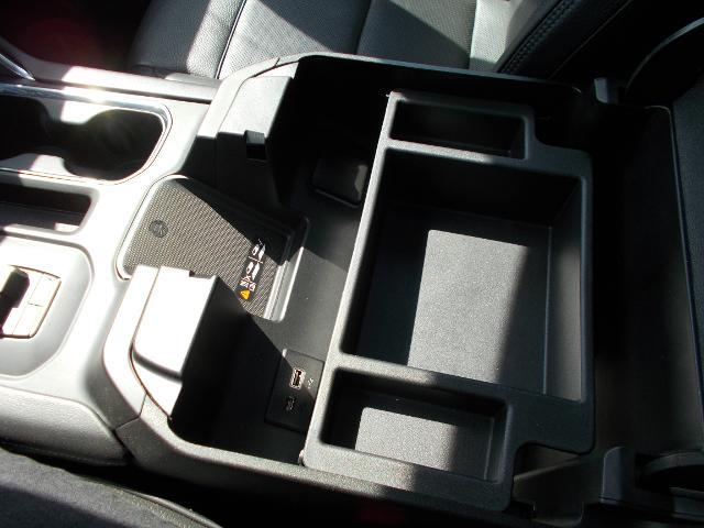 2023 GMC Sierra 1500 Vehicle Photo in LOWELL, MA 01852-4336