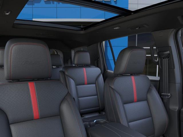 2025 Chevrolet Traverse Vehicle Photo in Roslyn, NY 11576