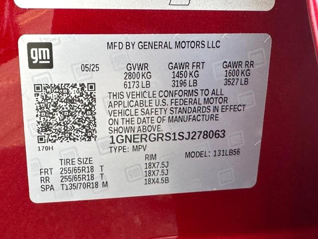 2025 Chevrolet Traverse Vehicle Photo in COLUMBIA, MO 65203-3903