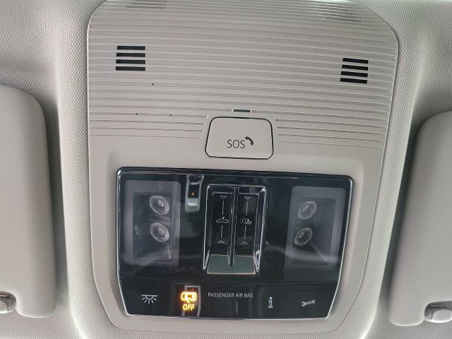 2024 Volkswagen Atlas Vehicle Photo in APPLETON, WI 54914-4656