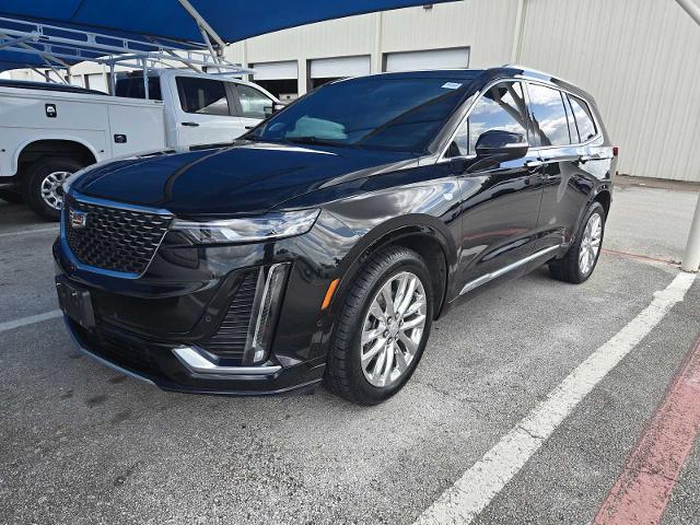 2022 Cadillac XT6 Vehicle Photo in DENTON, TX 76210-9321