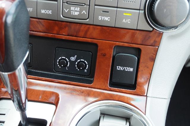 2013 Toyota Highlander Vehicle Photo in Riverdale, UT 84405
