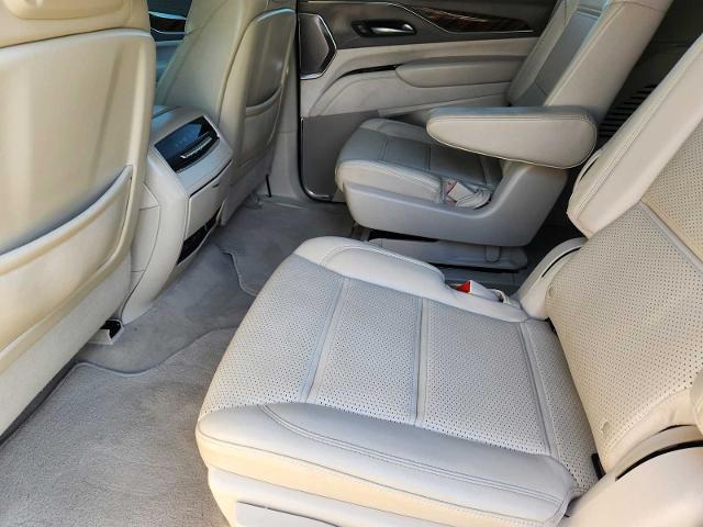 2022 Cadillac Escalade Vehicle Photo in DENTON, TX 76210-9321