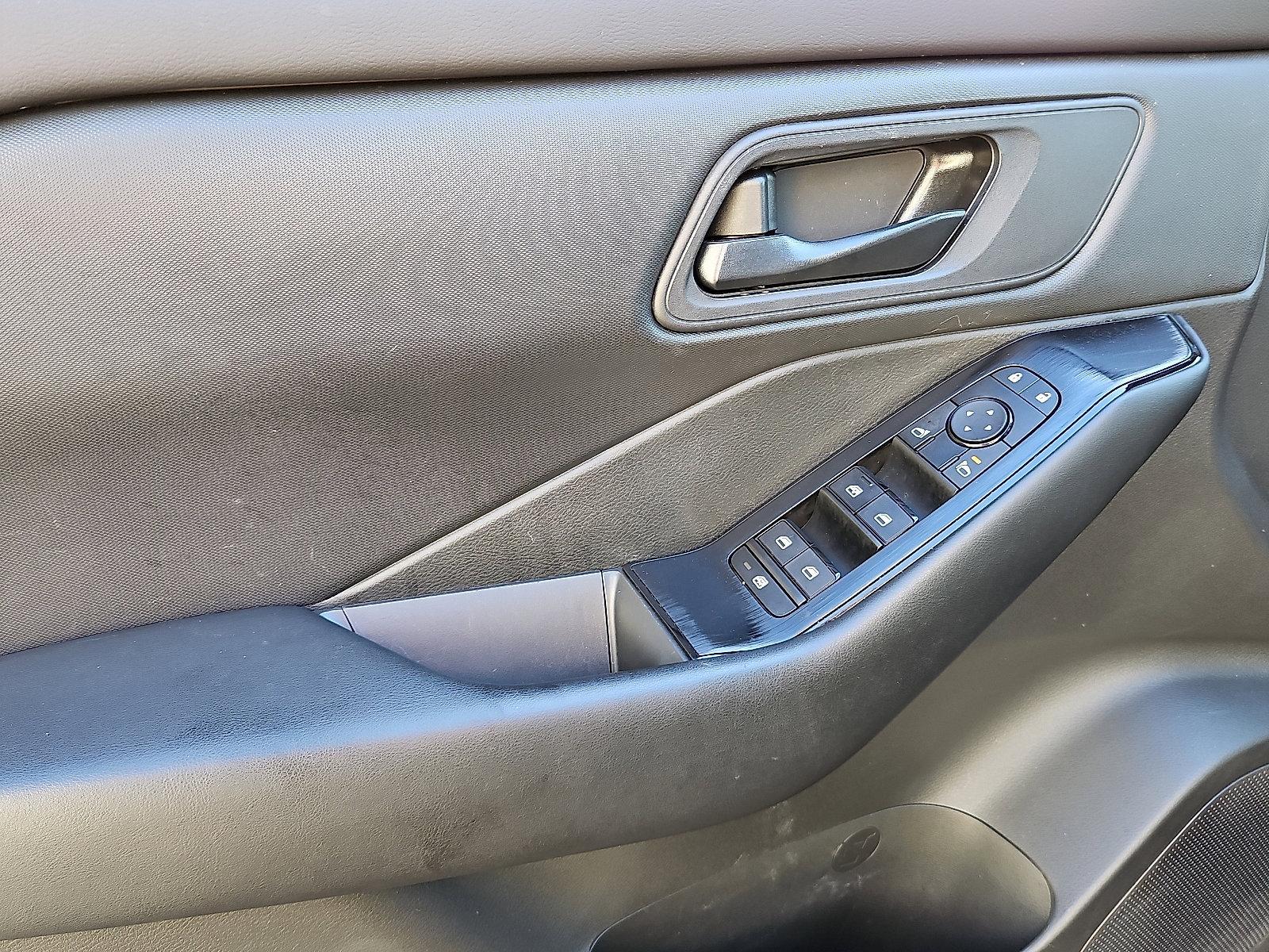 2024 Nissan Rogue Vehicle Photo in Jenkintown, PA 19046