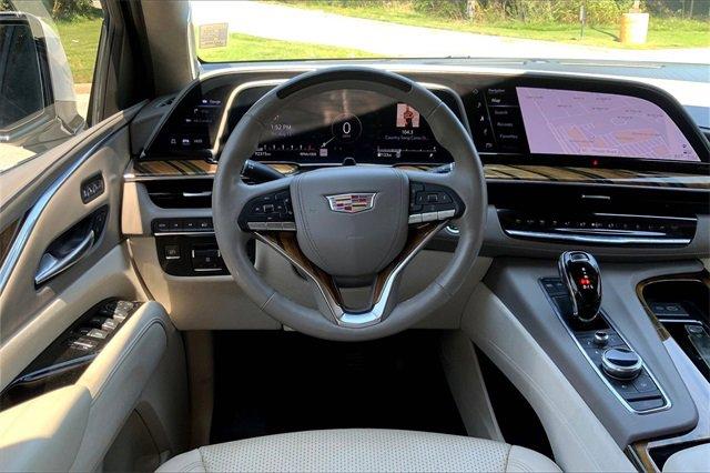 2023 Cadillac Escalade Vehicle Photo in KANSAS CITY, MO 64114-4545