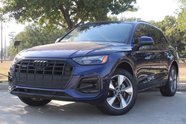 2024 Audi Q5 Vehicle Photo in HOUSTON, TX 77090