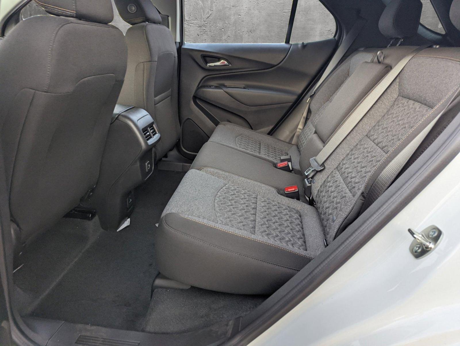 2024 Chevrolet Equinox Vehicle Photo in PEMBROKE PINES, FL 33024-6534