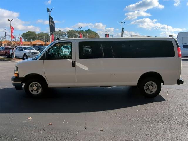 2024 Chevrolet Express Passenger 3500 Vehicle Photo in ALBERTVILLE, AL 35950-0246