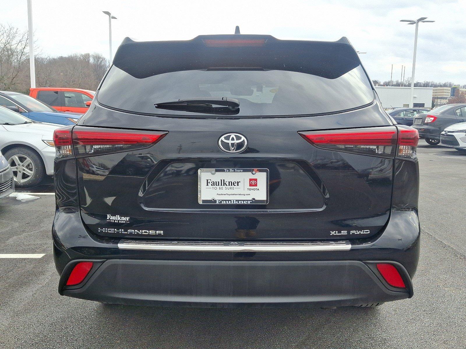 2023 Toyota Highlander Vehicle Photo in Harrisburg, PA 17111