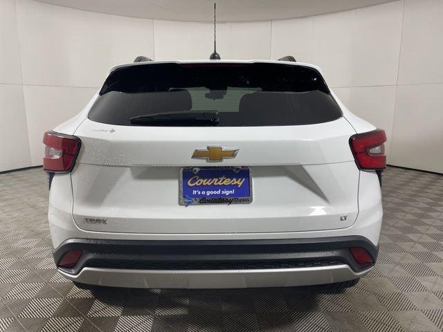 2025 Chevrolet Trax Vehicle Photo in PHOENIX, AZ 85014-3381
