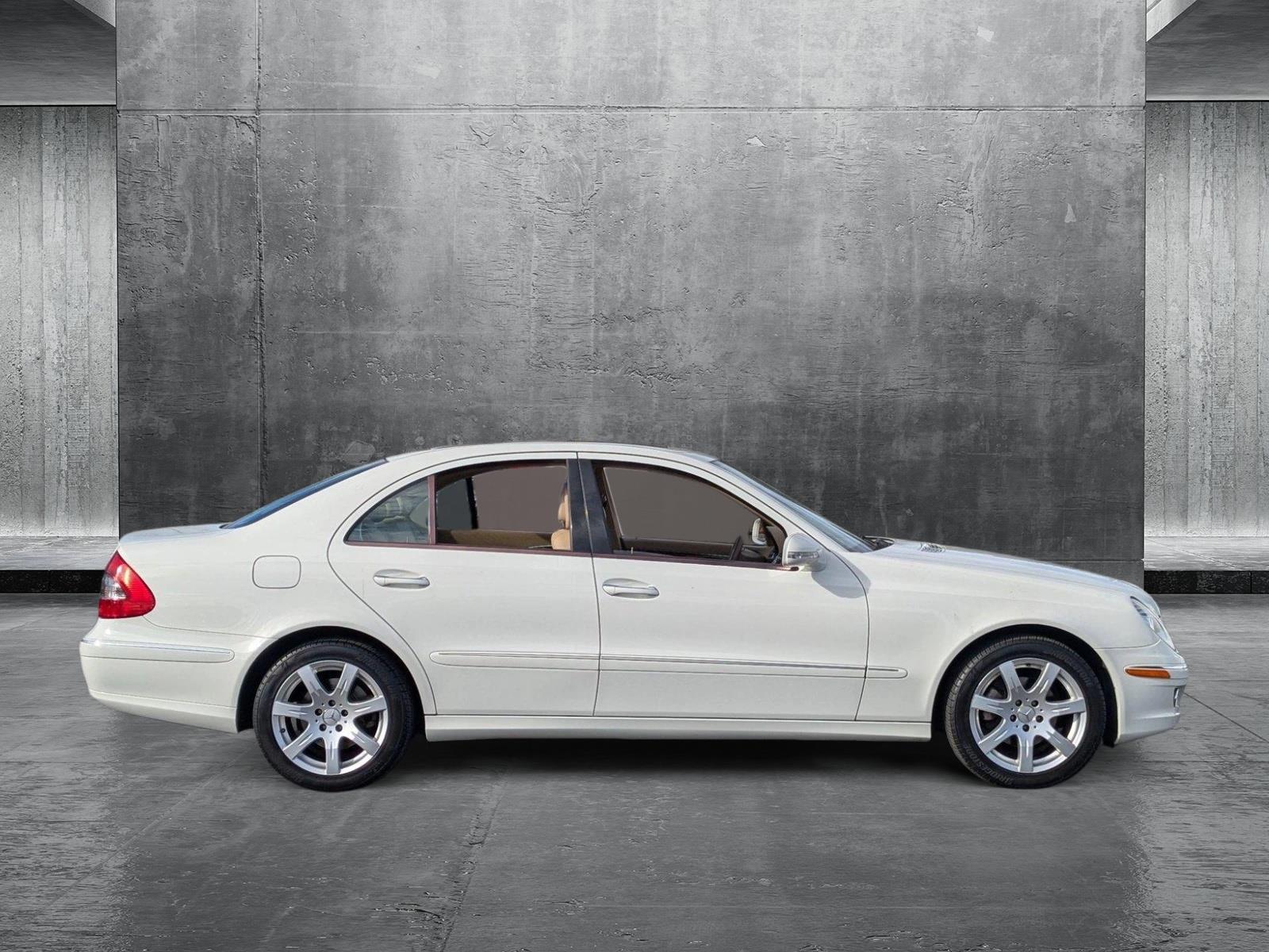 2007 Mercedes-Benz E-Class Vehicle Photo in VALENCIA, CA 91355-1705