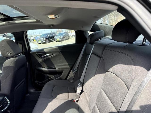 2022 Chevrolet Malibu Vehicle Photo in CHICOPEE, MA 01020-5001