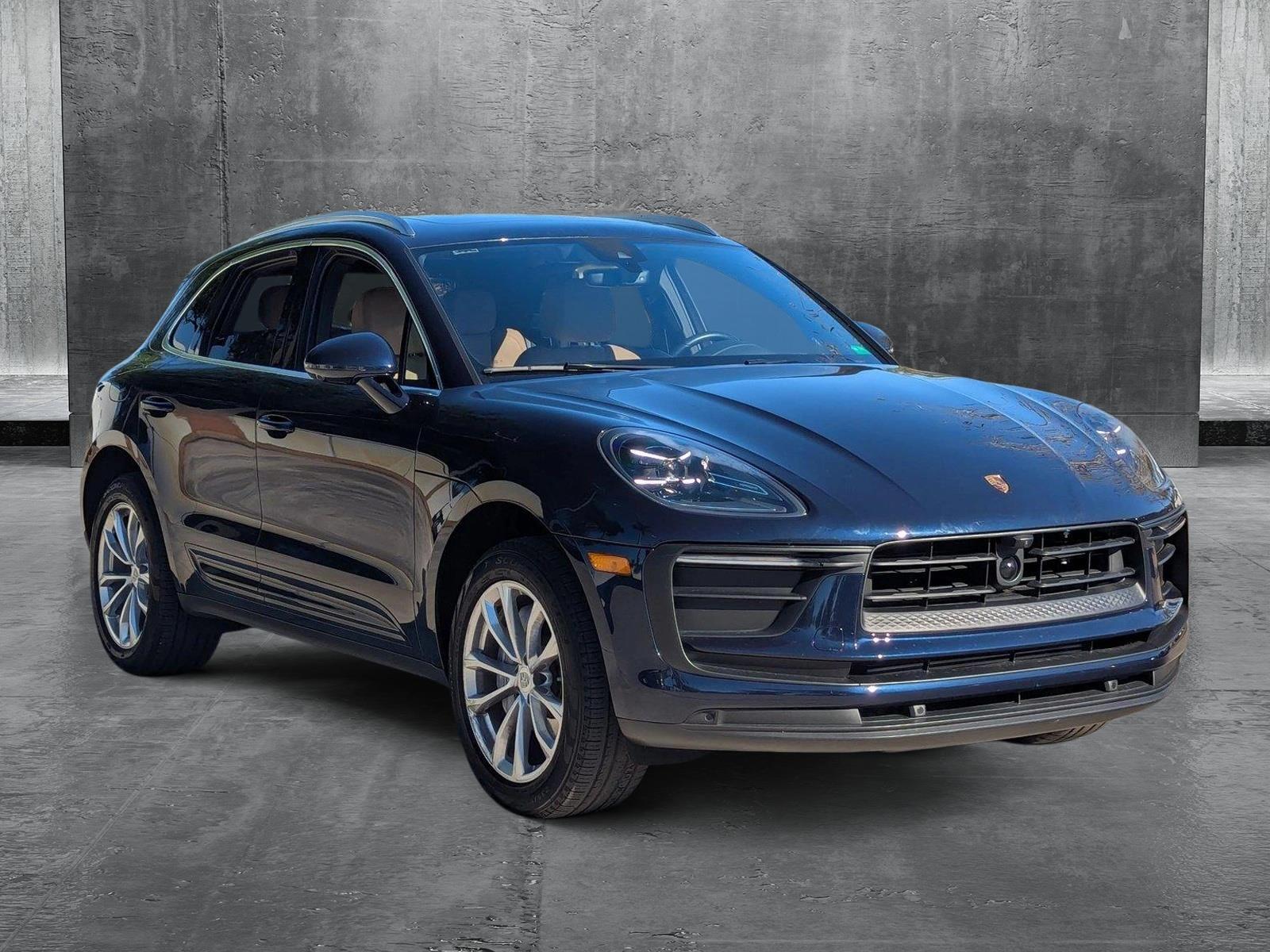 2022 Porsche Macan Vehicle Photo in Pembroke Pines , FL 33027