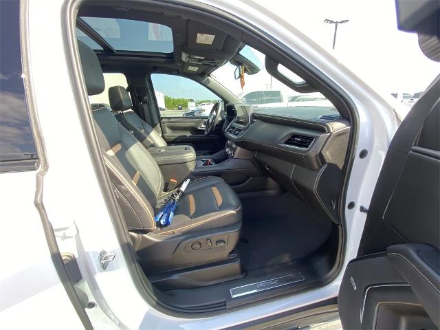 2022 GMC Yukon XL Vehicle Photo in Greenville, TX 75402