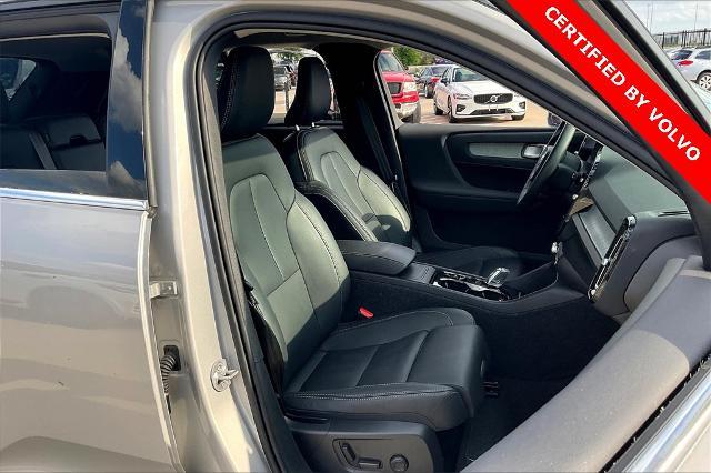 2025 Volvo XC40 Vehicle Photo in Grapevine, TX 76051