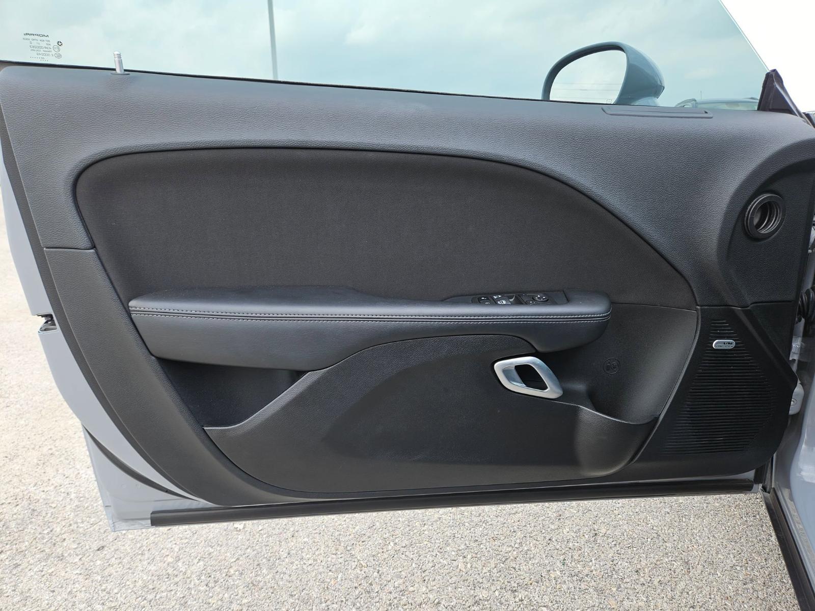 2022 Dodge Challenger Vehicle Photo in Seguin, TX 78155