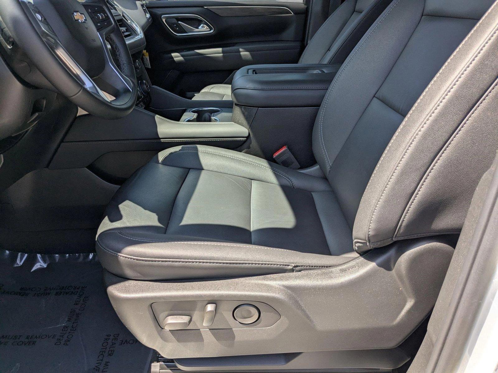2024 Chevrolet Suburban Vehicle Photo in Miami, FL 33169