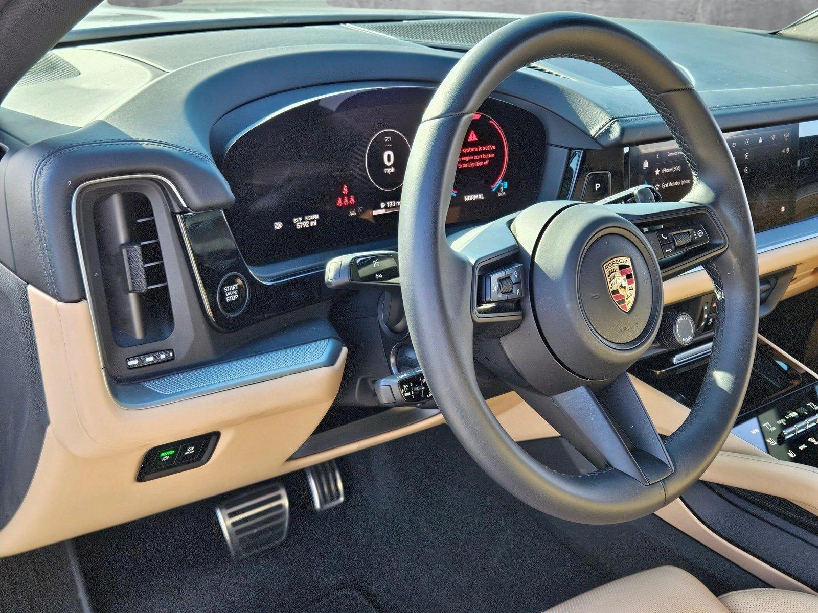 2024 Porsche Cayenne Vehicle Photo in Fort Lauderdale, FL 33316