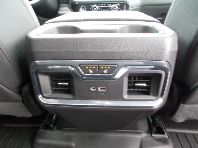 2023 GMC Sierra 1500 Vehicle Photo in LOWELL, MA 01852-4336
