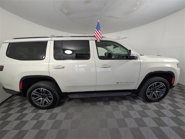 2022 Jeep Wagoneer Vehicle Photo in ENGLEWOOD, CO 80113-6708