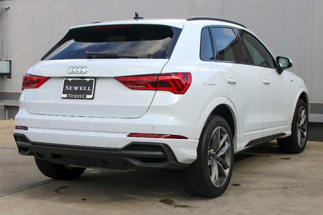 2024 Audi Q3 Vehicle Photo in SUGAR LAND, TX 77478