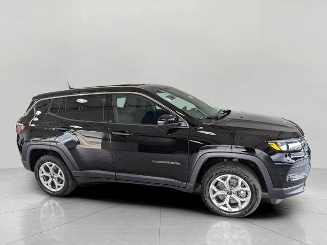 2025 Jeep Compass Vehicle Photo in Oshkosh, WI 54901