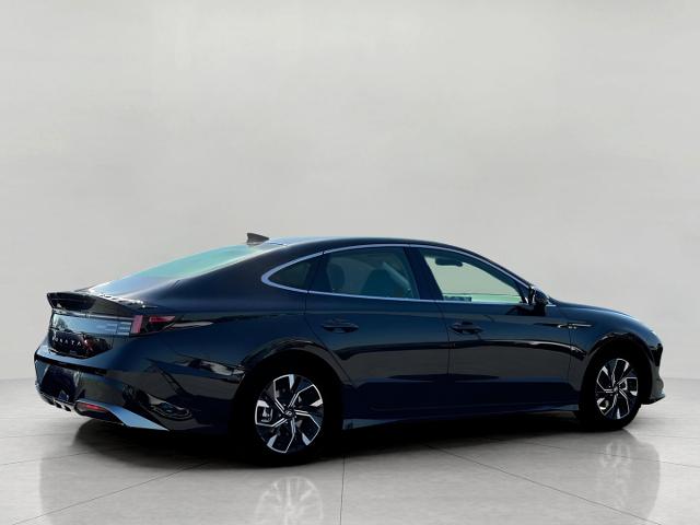 2025 Hyundai SONATA Vehicle Photo in Green Bay, WI 54304