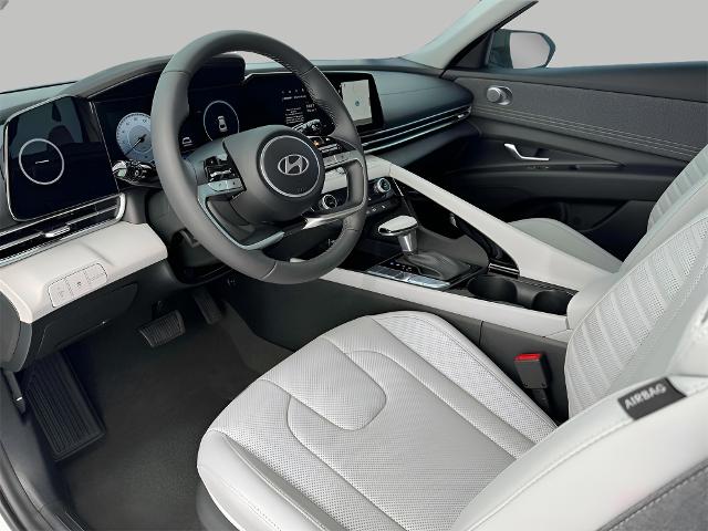 2025 Hyundai ELANTRA Vehicle Photo in Green Bay, WI 54304