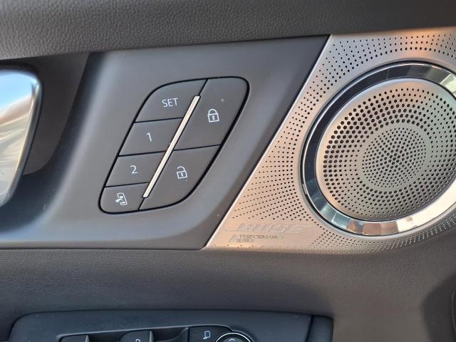 2025 Buick Enclave Vehicle Photo in EMPORIA, VA 23847-1235