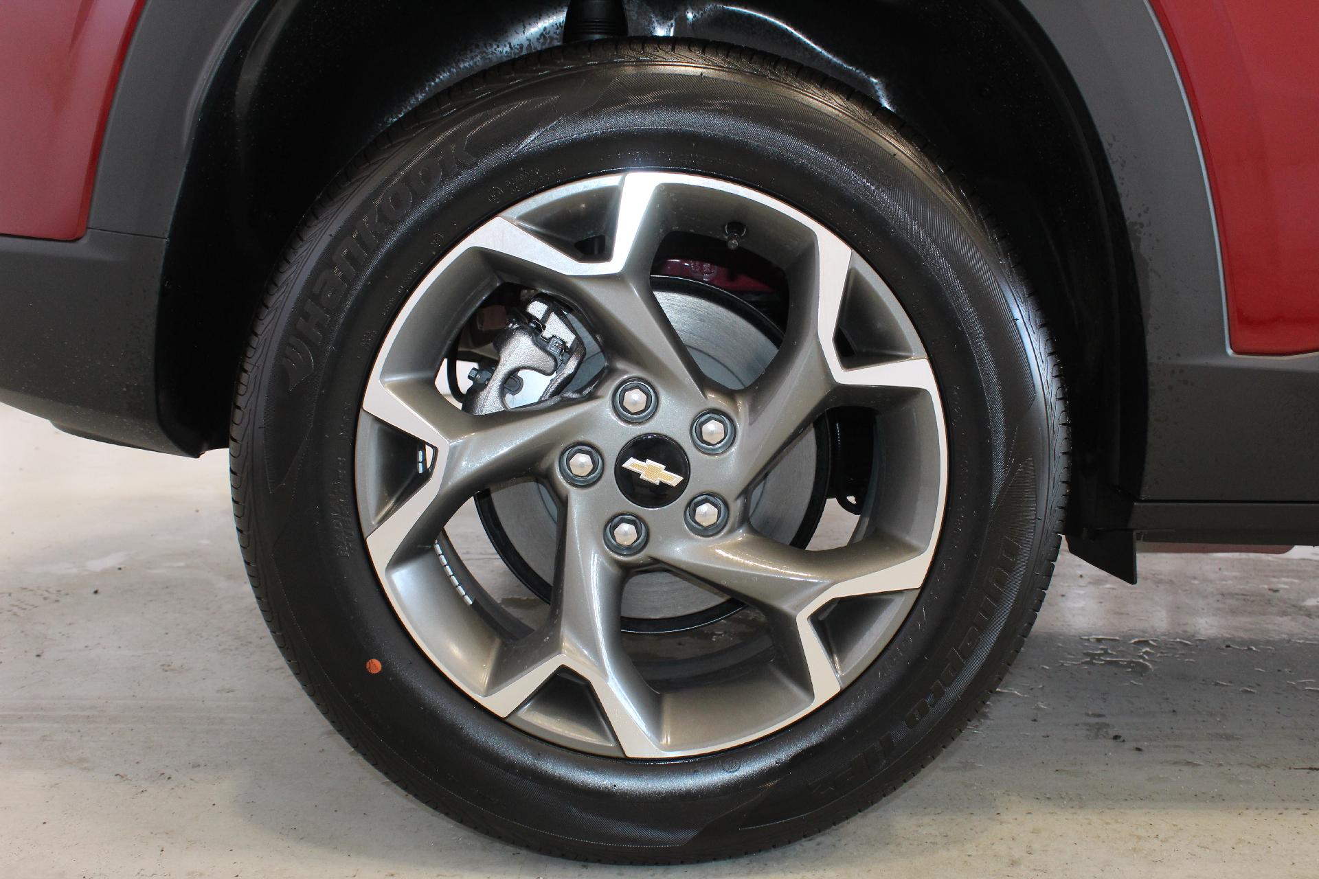 2025 Chevrolet Trax Vehicle Photo in NORTHAMPTON, MA 01060-1120