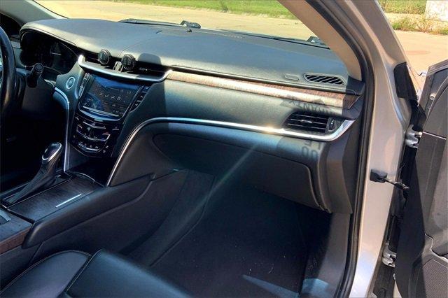 2019 Cadillac XTS Vehicle Photo in TOPEKA, KS 66609-0000