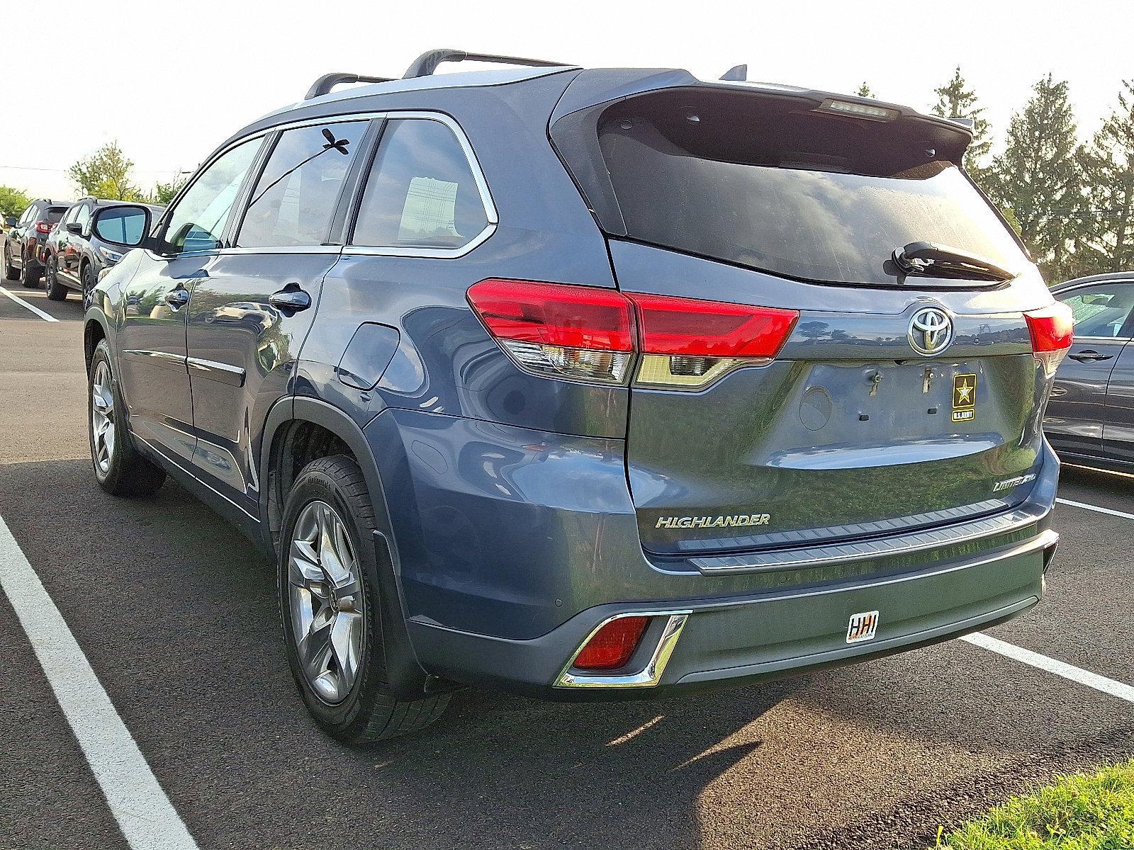 2018 Toyota Highlander Vehicle Photo in Easton, PA 18045