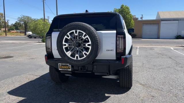 2025 GMC HUMMER EV SUV Vehicle Photo in TURLOCK, CA 95380-4918