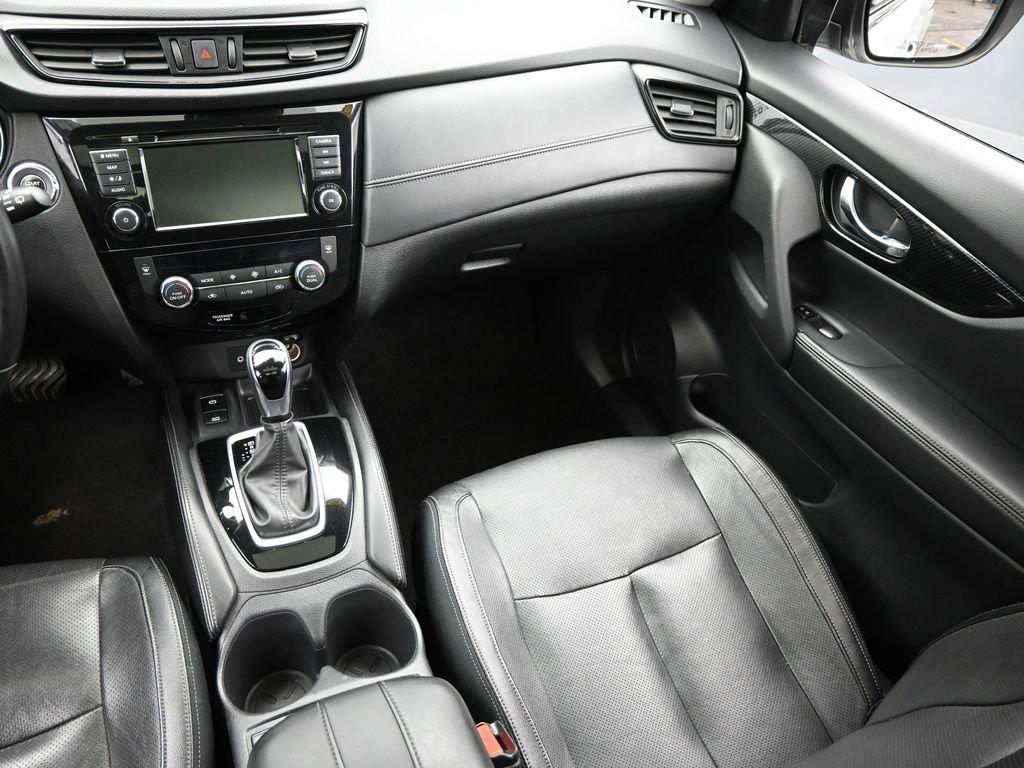2020 Nissan Rogue Vehicle Photo in Marion, IA 52302