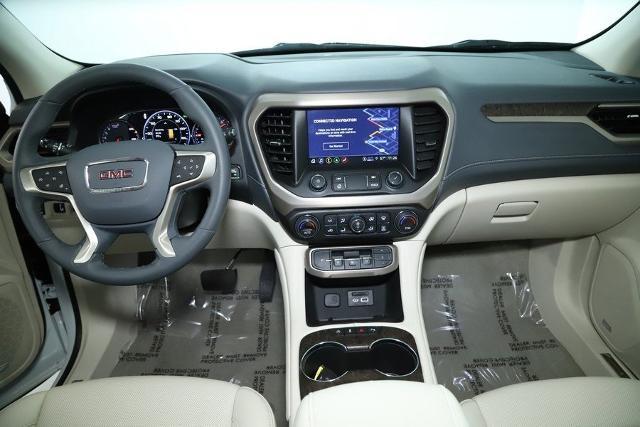 2023 GMC Acadia Vehicle Photo in BEACHWOOD, OH 44122-4298