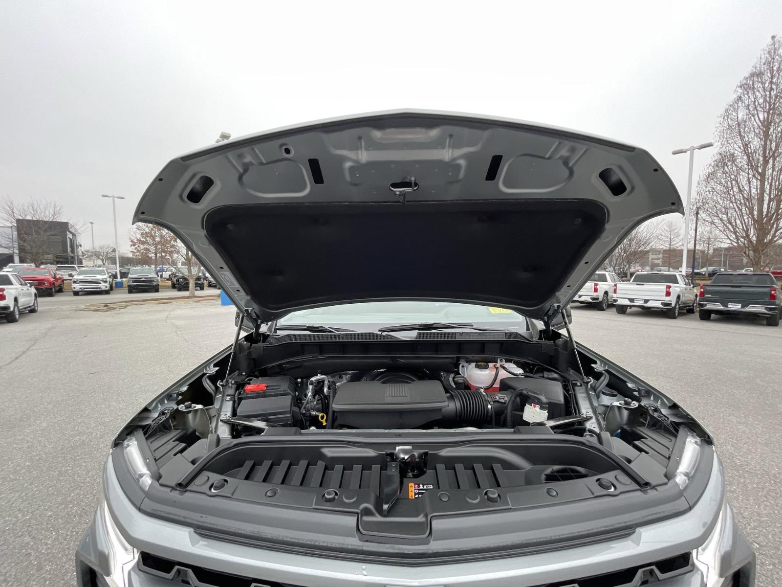 2025 Chevrolet Silverado 1500 Vehicle Photo in BENTONVILLE, AR 72712-4322