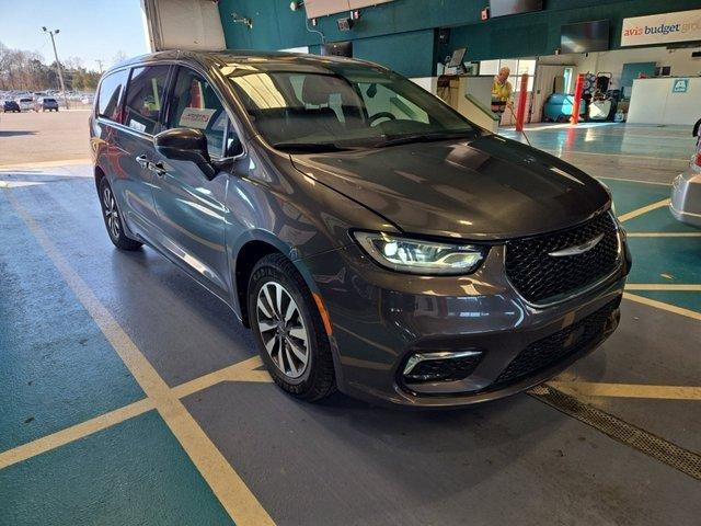 2022 Chrysler Pacifica Vehicle Photo in AKRON, OH 44320-4088