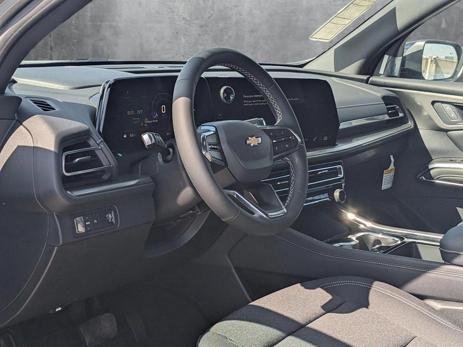 2025 Chevrolet Traverse Vehicle Photo in MIAMI, FL 33172-3015