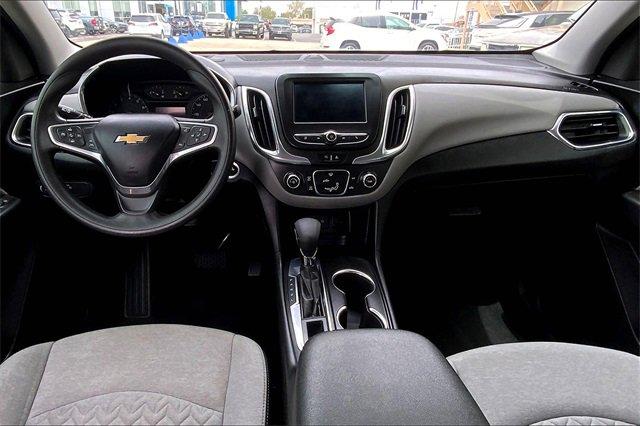 2022 Chevrolet Equinox Vehicle Photo in TOPEKA, KS 66609-0000