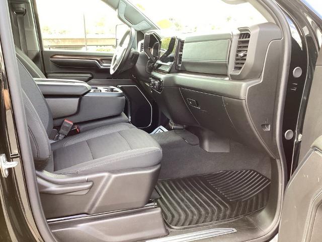 2024 Chevrolet Silverado 2500 HD Vehicle Photo in GARDNER, MA 01440-3110