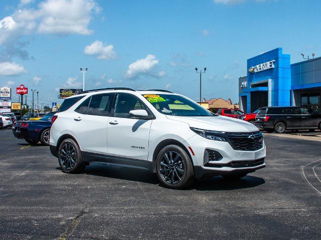 2024 Chevrolet Equinox Vehicle Photo in MADISON, IN 47250-1611