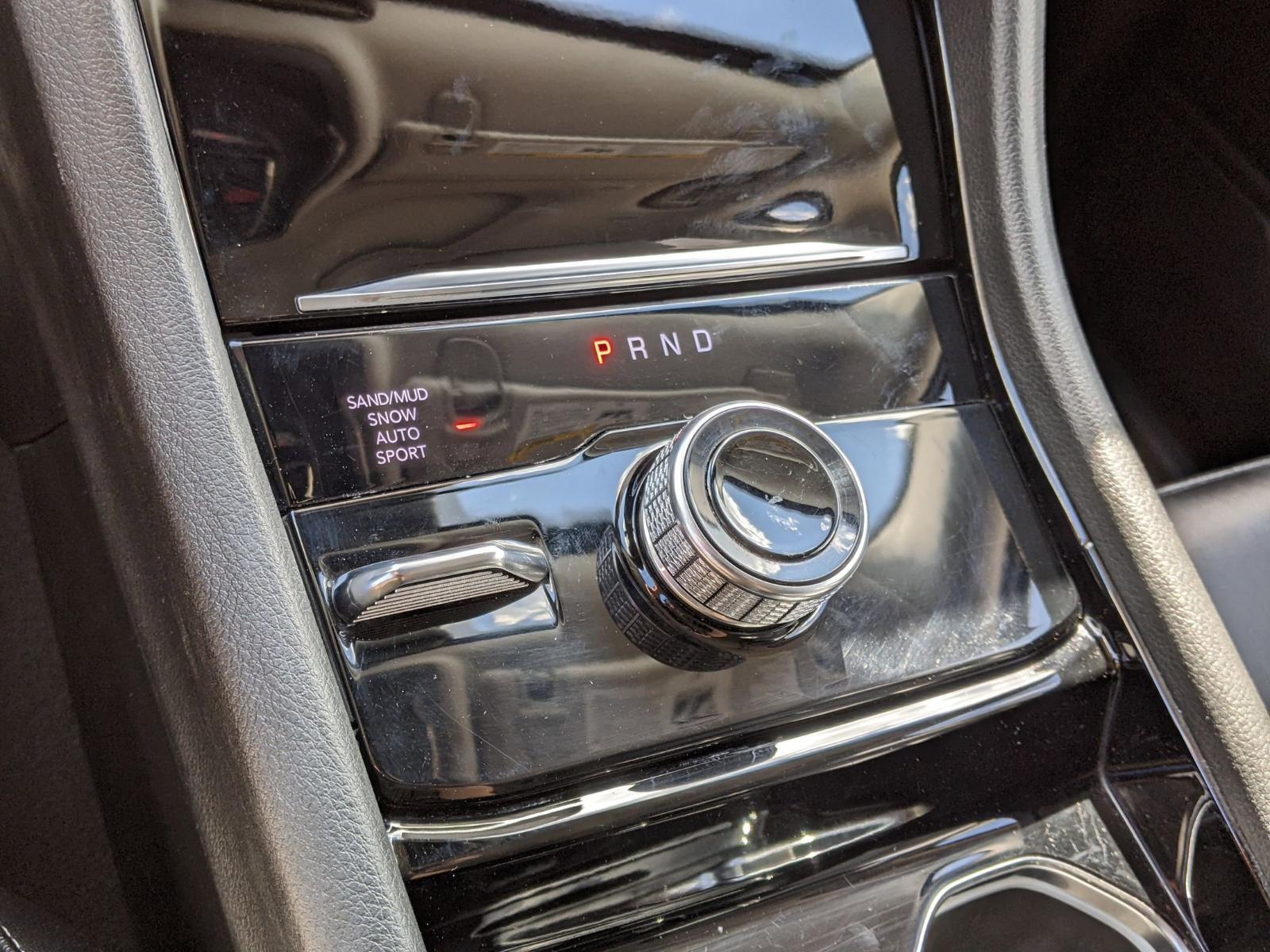 2023 Jeep Grand Cherokee Vehicle Photo in Seguin, TX 78155